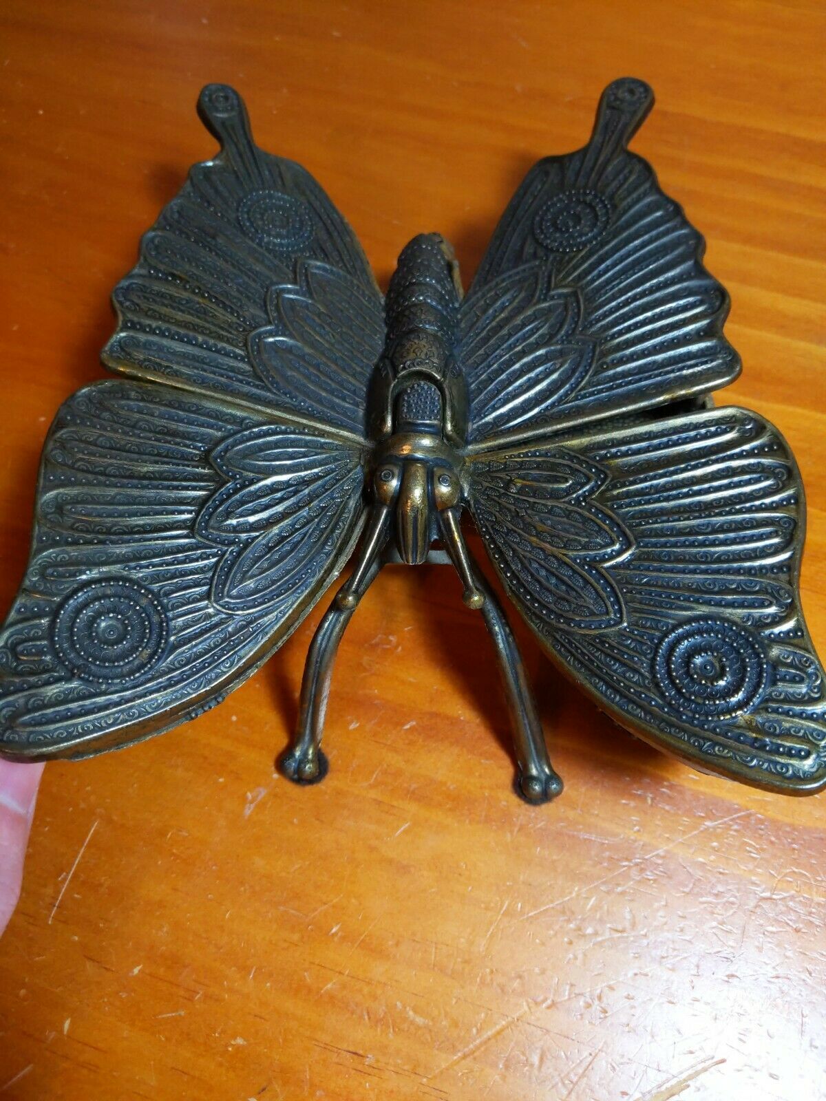 Mod-dep Brev N4240 Brass Butterfly Trinket Ashtray -- Made In Italy (broken Leg)