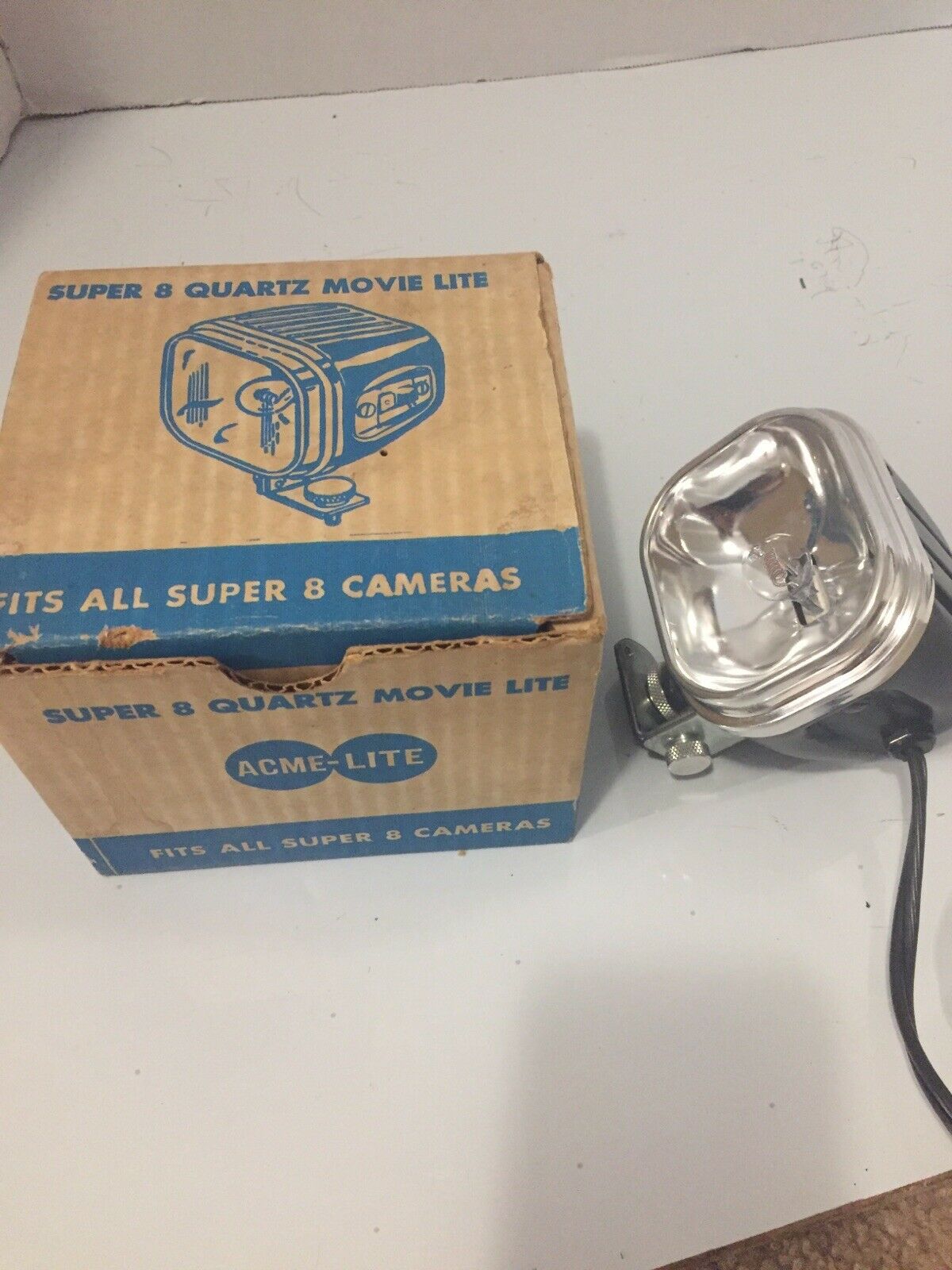 Super 8 Quartz Movie Lite Camera Light Model 709 650w Lamp Dvy 120v W/ Paperwork