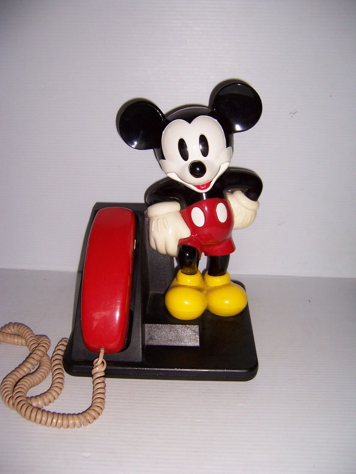 The Walt Disney Company At&t Mickey Mouse Push Button Phone Works!